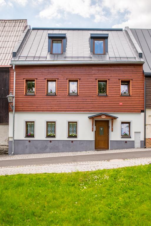 Apartmany Na Namesti Bozi Dar Luaran gambar
