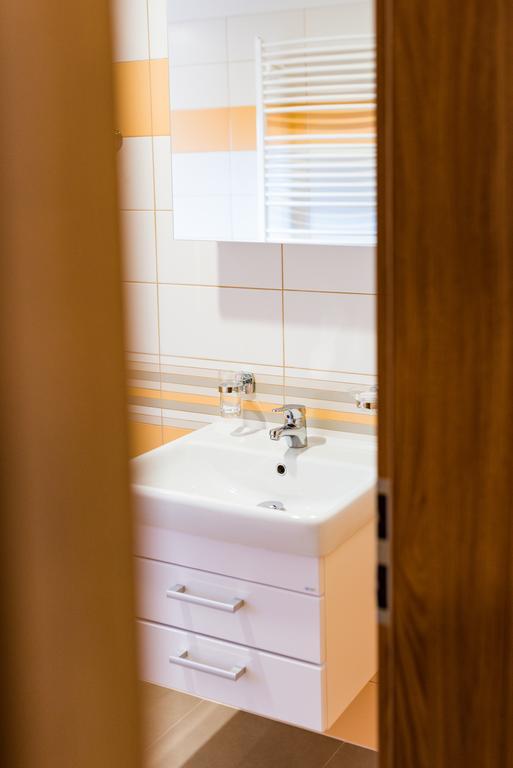 Apartmany Na Namesti Bozi Dar Luaran gambar